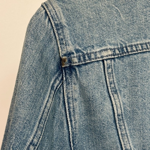 J.Crew Denim Jacket Women’s Medium Classic Blue Trucker Jean Jacket - Picture 5 of 5